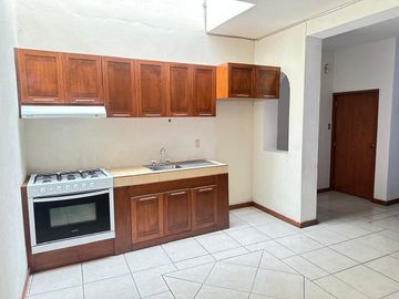 Se vende casa en la colonia Félix Ireta con dos unidades rentables cerca de ventura puente