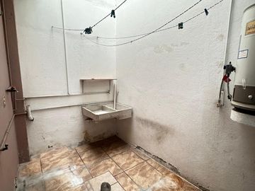 Se vende casa en la colonia Félix Ireta con dos unidades rentables cerca de ventura puente