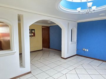 Se vende casa en la colonia Félix Ireta con dos unidades rentables cerca de ventura puente