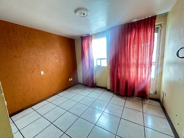 Se vende casa en la colonia Félix Ireta con dos unidades rentables cerca de ventura puente