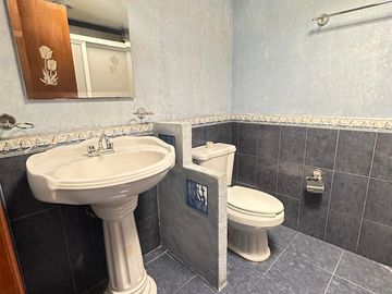 Se vende casa en la colonia Félix Ireta con dos unidades rentables cerca de ventura puente