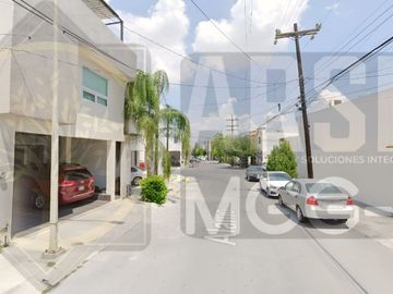 MGG  ULTIMAS CASAS EN REAL DE CUMBRES 1ER SECTOR MONTERREY NUEVO LEON