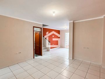 Casa en Venta en Conjunto Privado de Urb. San Patricio, Machala