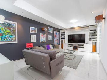 SE VENDE CASA EN LA RIOJA PONIENTE