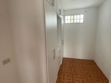 HERMOSA CASA EN VENTA URBANIZADA, Portoviejo.