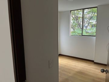 VENTA DE APARTAMENTO BIEN UBICADO