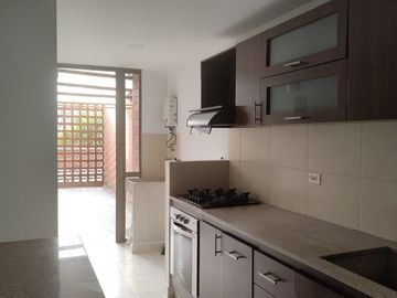 VENTA DE APARTAMENTO BIEN UBICADO