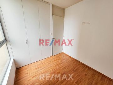 Venta Departamento En Condominio Santiago De Surco Con Barranco