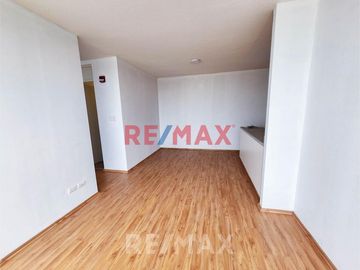 Venta Departamento En Condominio Santiago De Surco Con Barranco