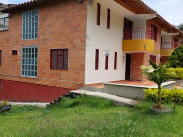 VENTA CASA EN SANTUARIO (ANTIOQUIA)