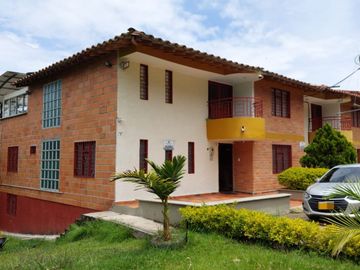 VENTA CASA EN SANTUARIO (ANTIOQUIA)