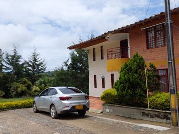 VENTA CASA EN SANTUARIO (ANTIOQUIA)