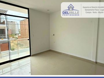VENTA Hermosa Casa - Miraflores Country Club.