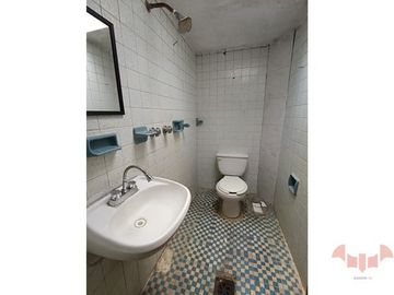 Venta de Excelente Casa con Departamentos en Nezahualcóyotl