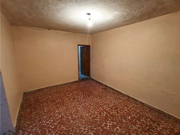 Venta de Excelente Casa con Departamentos en Nezahualcóyotl