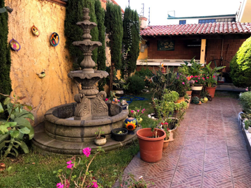 RESIDENCIA EN VENTA EN CACALOMACÁN