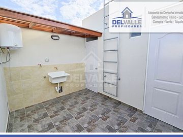 Vive en una Zona Segura y Exclusiva: Miraflores Country Club