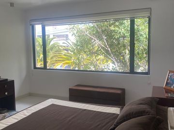 Espectacular casa de venta, Urbanización El Condado, Norte de Quito