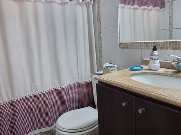 VENDE CASA EN BARRIO LAS ROSAS DE MACHALI RANCAGUA