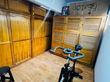 SE VENDE HERMOSA CASA REMODELADA EN COLSEGUROS (ALTA SUIZA )