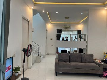 Dijual Rumah Minimalis Semi furnished di Semampir Tengah Sukolilo Surabaya
