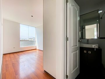 Venta De Departamento En Mayorazgo-Ate