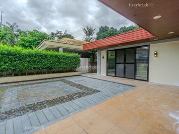 **one away** 5br house in Tierra Pura, Quezon City for sale