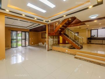 **one away** 5br house in Tierra Pura, Quezon City for sale
