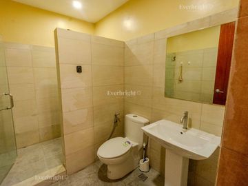**one away** 5br house in Tierra Pura, Quezon City for sale
