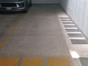 VENDO DEPARTAMENTO EN PRIMER PISO- MIRAFLORES