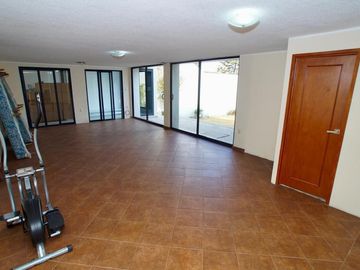 Residencia a la venta en Novelistas Ciudad Satelite