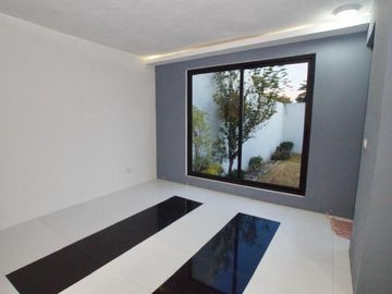 Residencia a la venta en Novelistas Ciudad Satelite