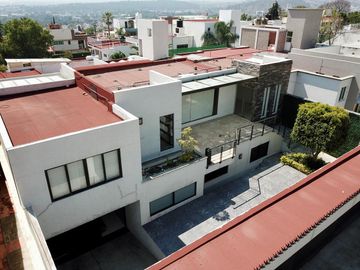 Residencia a la venta en Novelistas Ciudad Satelite