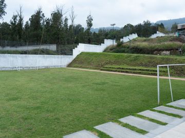 Casa de Lujo en Venta en la Mejor Urbanización de Nayón