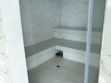 Casa de Lujo en Venta en la Mejor Urbanización de Nayón
