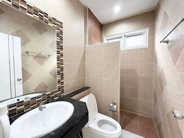 Single-storey detached house for sale, newly renovated, Senseer Home Village, Ao Udom, Sriracha, Chonburi