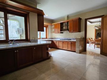 RUMAH LUAS SEMI FURNISH at Jl MAS PUTIH, PERMATA HIJAU