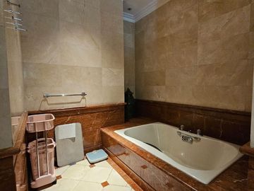 RUMAH LUAS SEMI FURNISH at Jl MAS PUTIH, PERMATA HIJAU