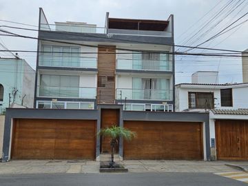 Vendo Duplex De Lujo. La Molina. 3 Habit 3 Baños