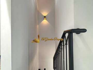 RUMAH 2 LANTAI 3KT DI JAGAKARSA SISA 2 UNIT 900 JUTA-AN DEKAT ST. LENTENG AGUNG JAKARTA SELATAN