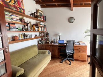 VENDO CASA EN UNIDAD CERRADA EN CASTROPOL- MEDELLIN-EL POBLADO