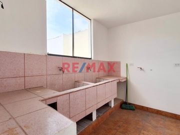 ¡Amplio Dúplex Cerca A La Av. La Marina Y Av. Faucett!