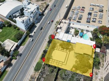 Local Comercial de 905 m2 - Carretera Pimentel