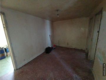 Venta Departamento Para Remodelar en Col. Calputitlán