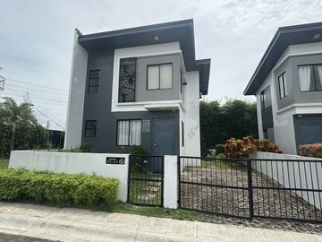 Single Attached Townhouse in Calabarzon