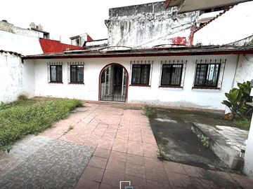 ¡OPORTUNIDAD DE INVERSIÓN EN EL CORAZÓN DE XALAPA! Terreno 1,441 m² + Construcción - $12,000,000