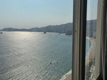 Acapulco Departamento De Playa De Oportunidad En Venta En Condominio La Palapa