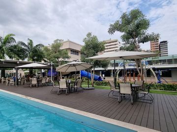 Departamento en venta con vista al Ríos, Guayaquil Tennis Club - Samborondón