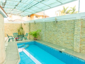 Casa en venta de una planta, Urb. Fontana - Samborondón Km 2.5