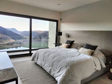 VENTA CASA CAÑADAS DEL LAGO / CORREGIDORA